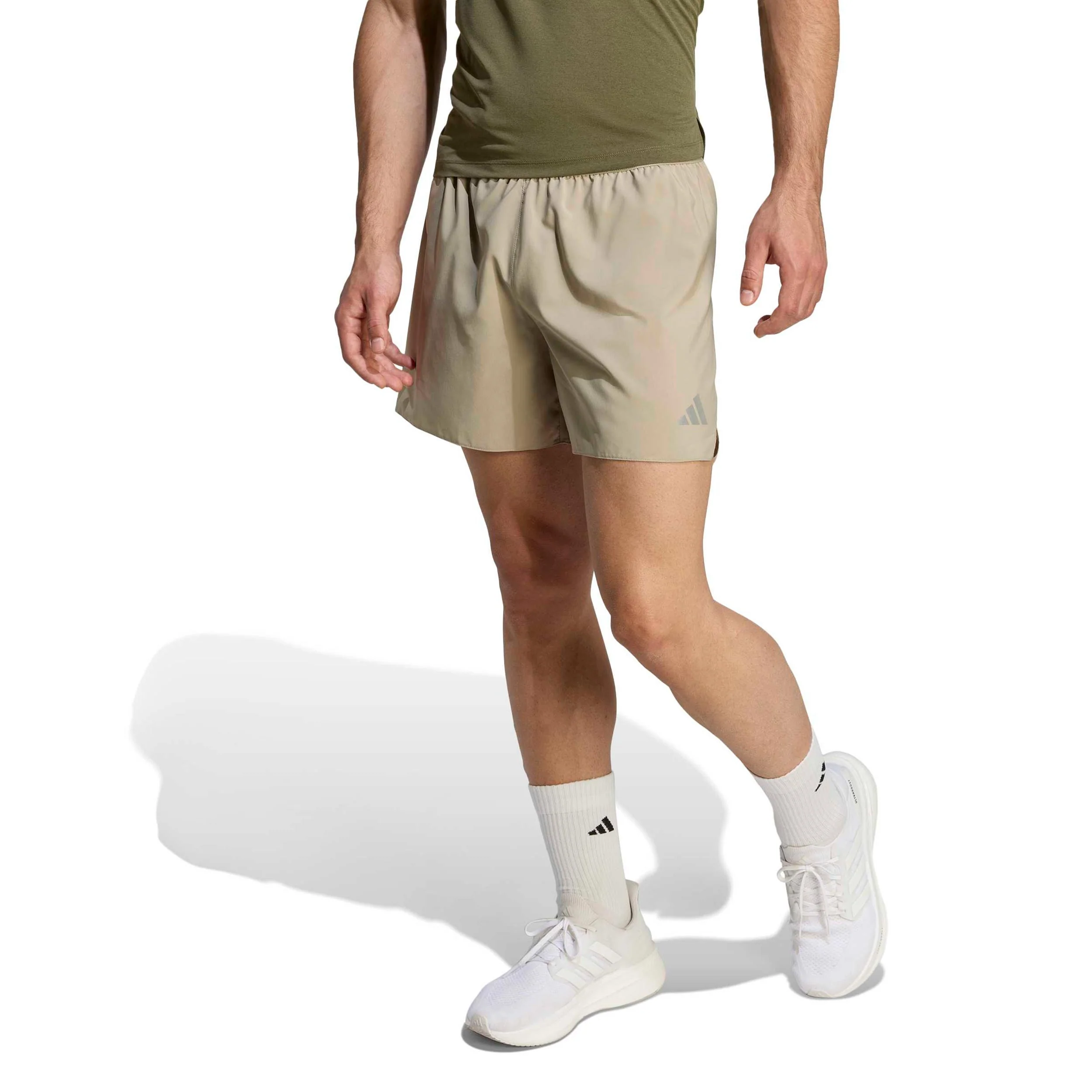 Run Essential 7in Short de running Hommes-kaki
