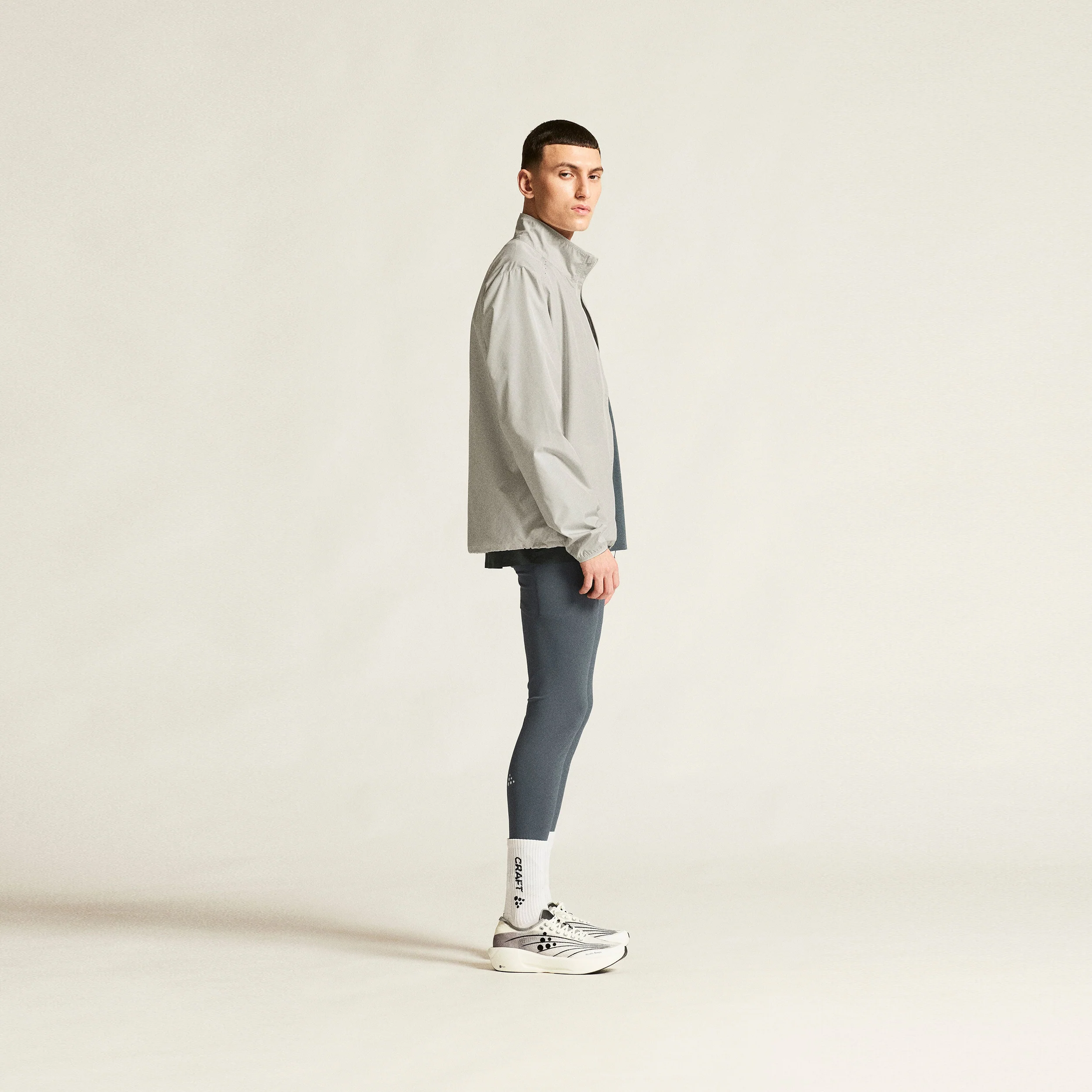 Essence Wind Veste running Hommes - gris - Image 5