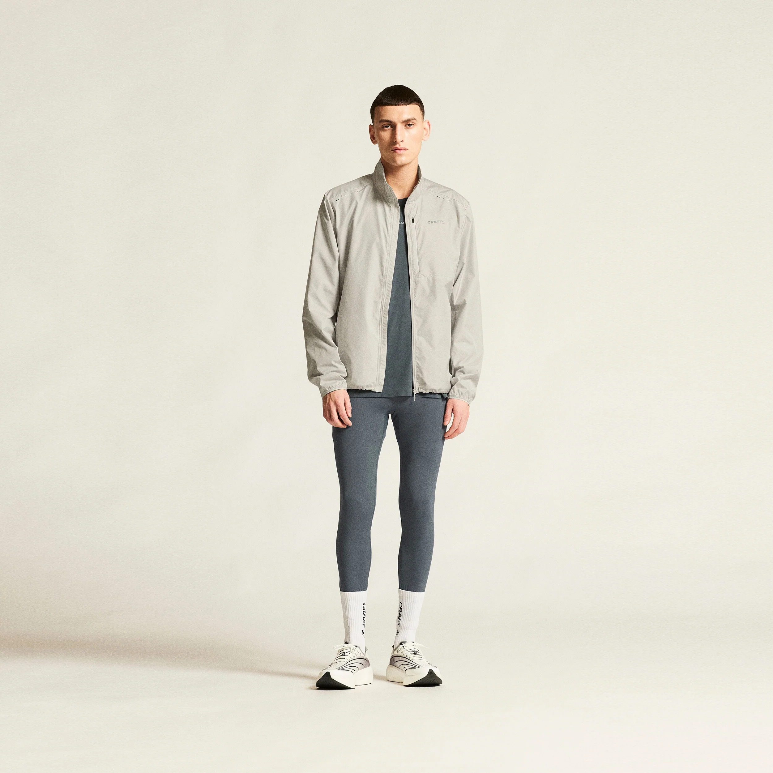 Essence Wind Veste running Hommes - gris - Image 6