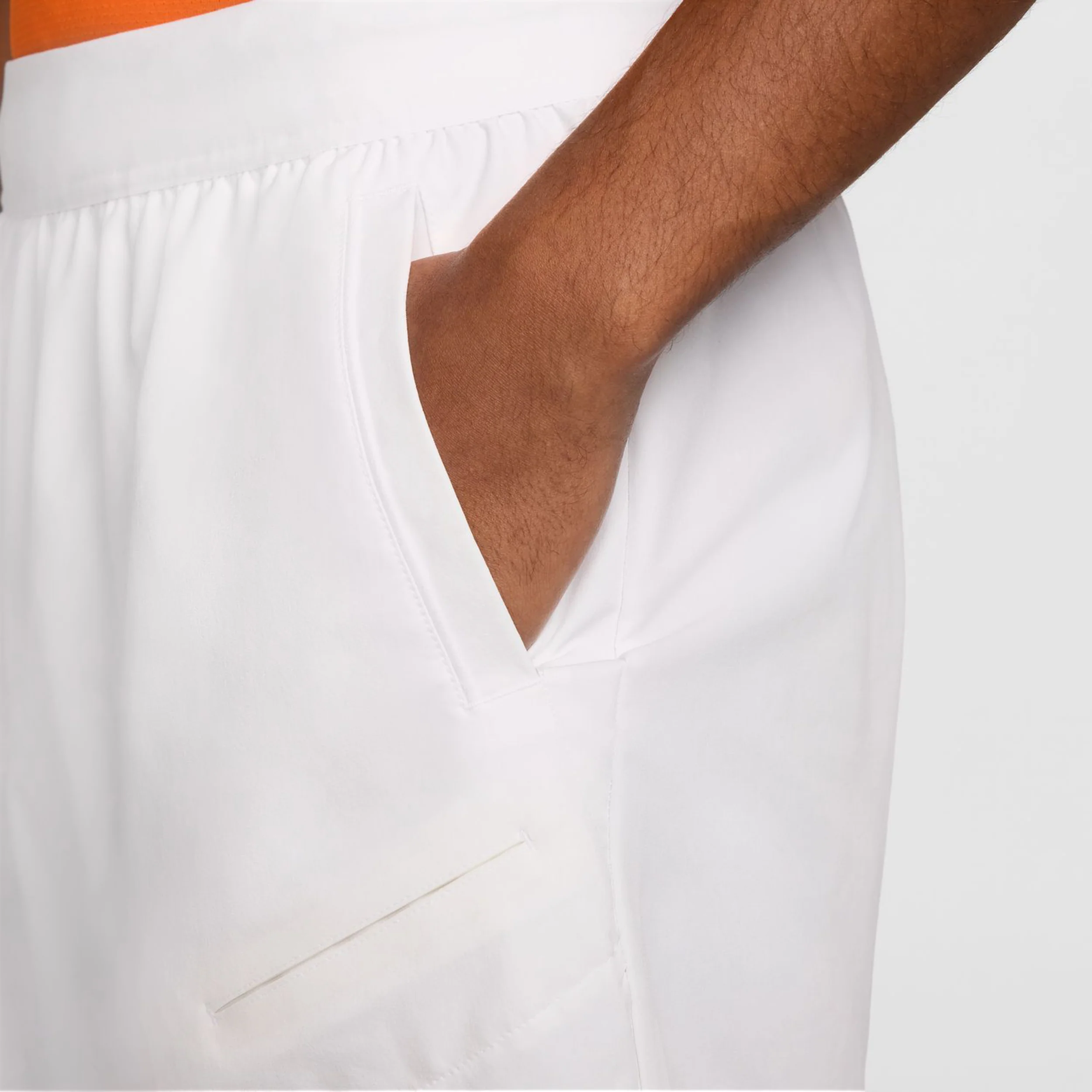 Court Dri-Fit Advantage 6in Shorts Hommes-Blanc,Noir - Image 7