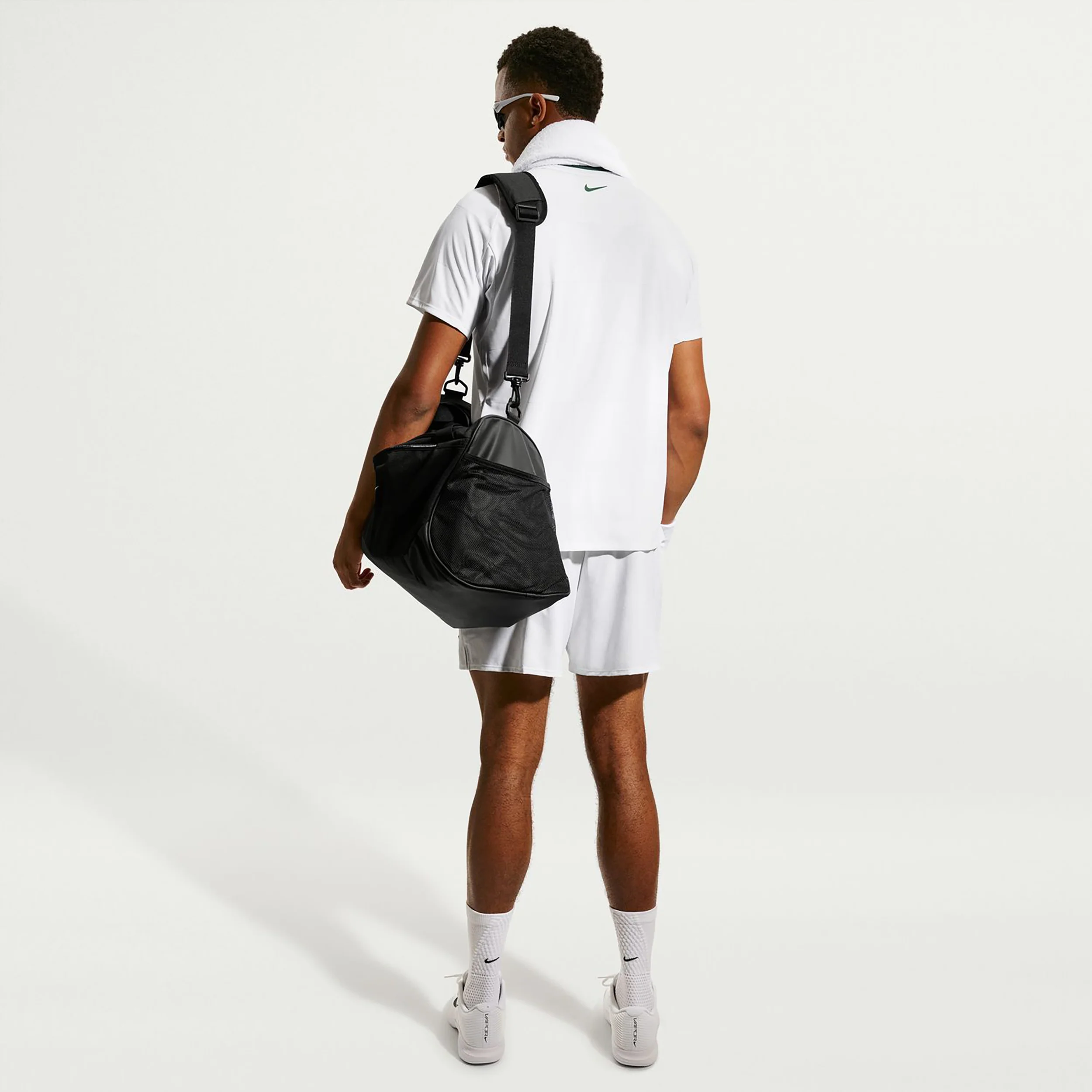 Court Dri-Fit Advantage Slam T-shirt Hommes - blanc, vert - Image 3