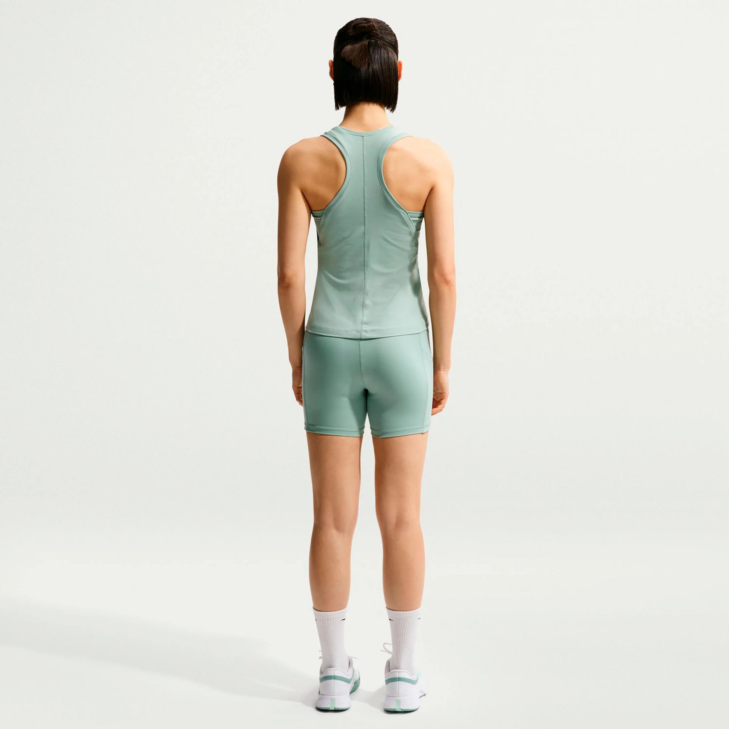 Court Dri-Fit Ball Short avec poche-balles Femmes - vert gris, blanc - Image 3