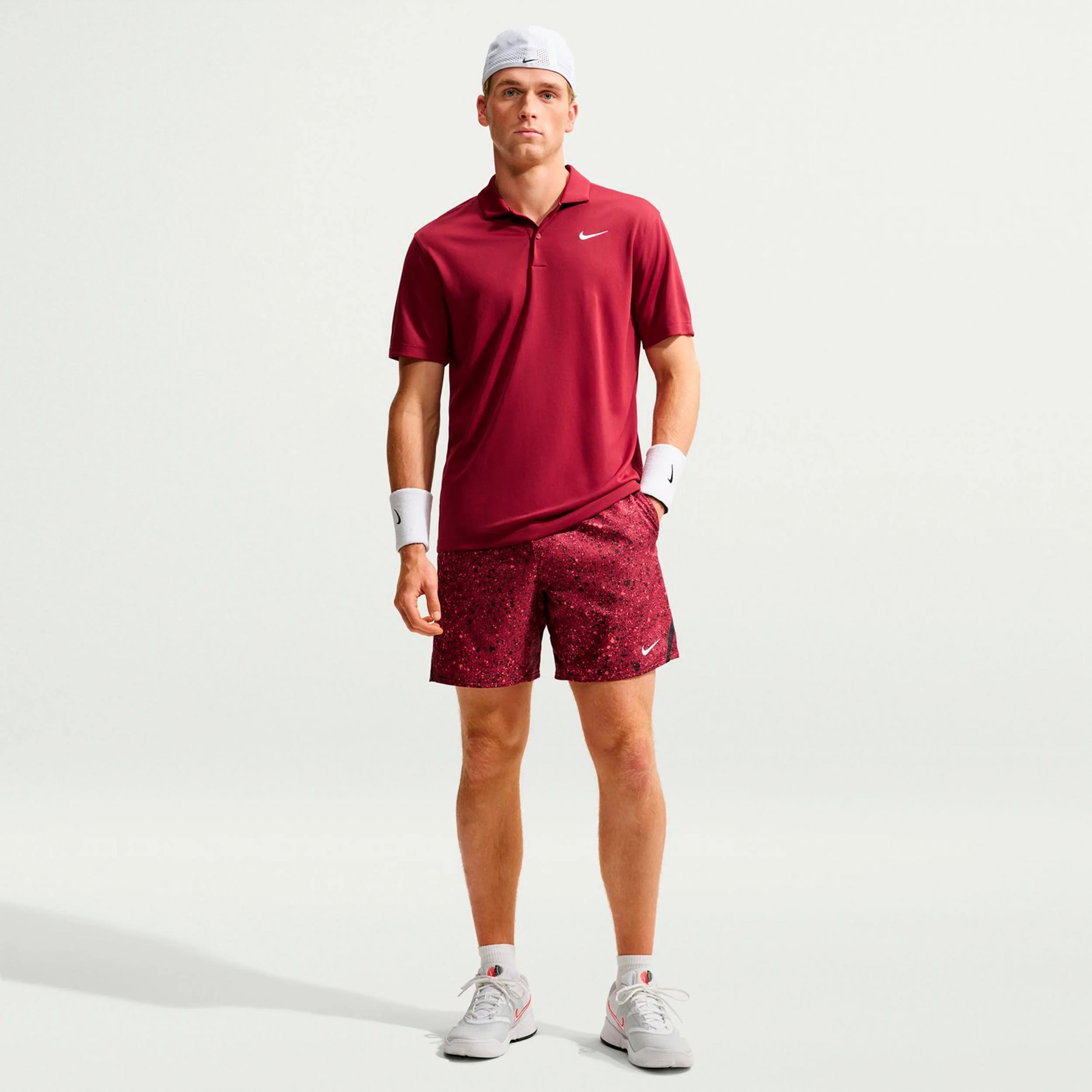 Court Dri-Fit Victory 7in Shorts Hommes - rouge vin - Image 2