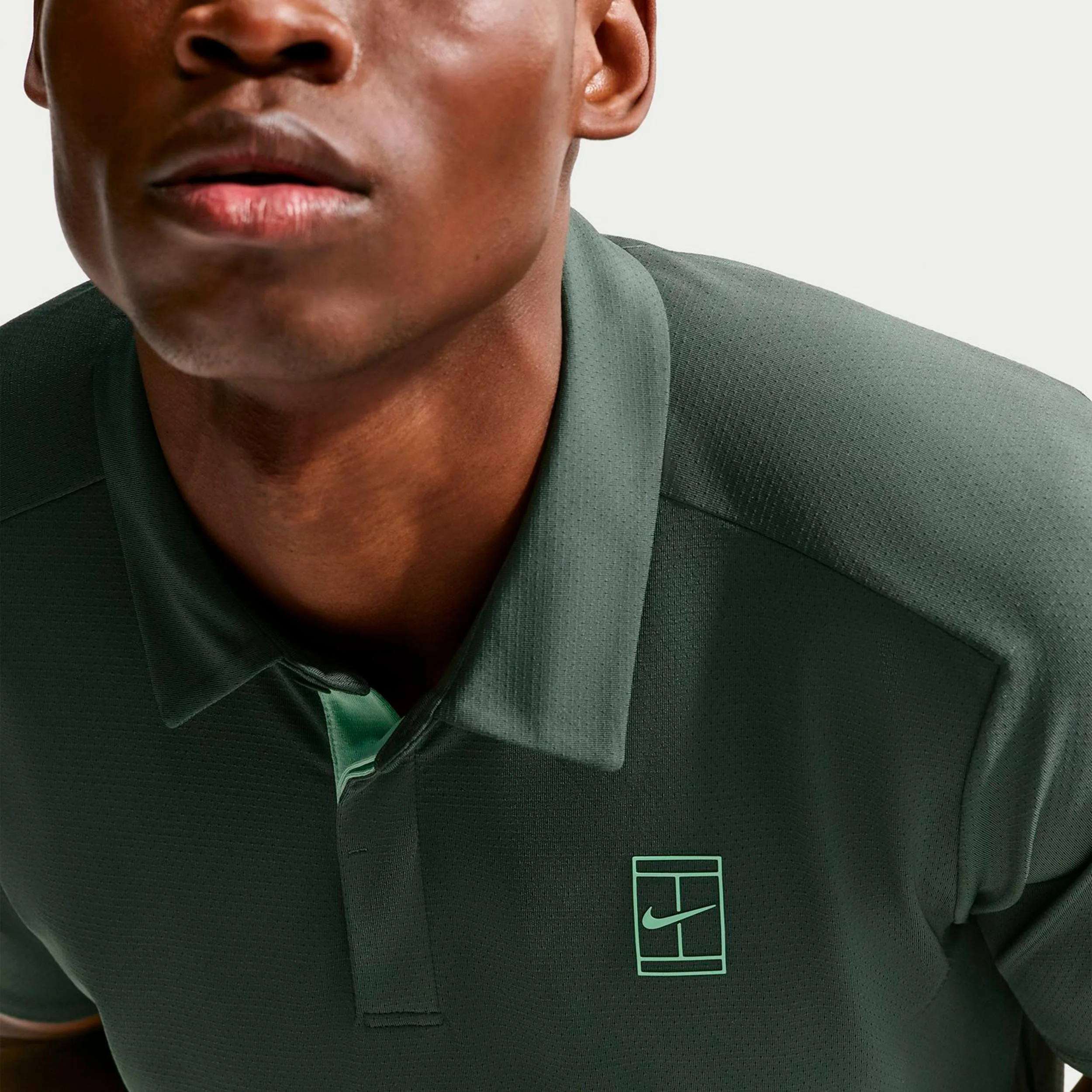 Jannik Sinner Court Dri-FIT Advantage Polo Hommes - vert gris - Image 5