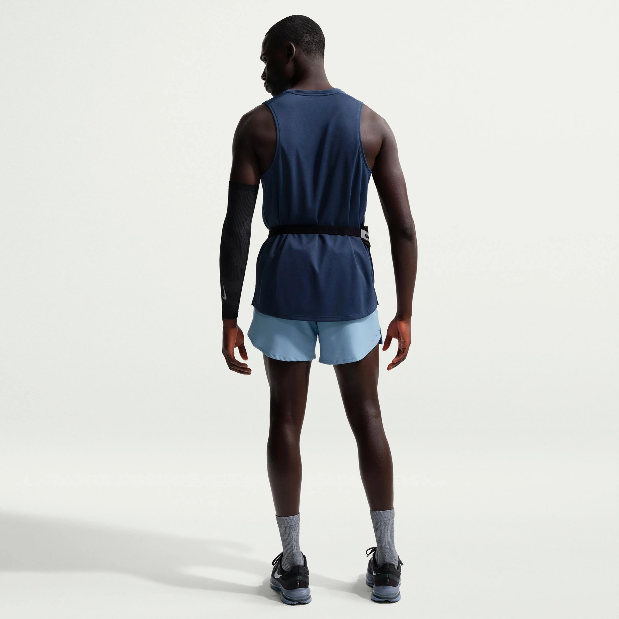 STRIDE 5IN Short de running Hommes - bleu, argent - Image 3