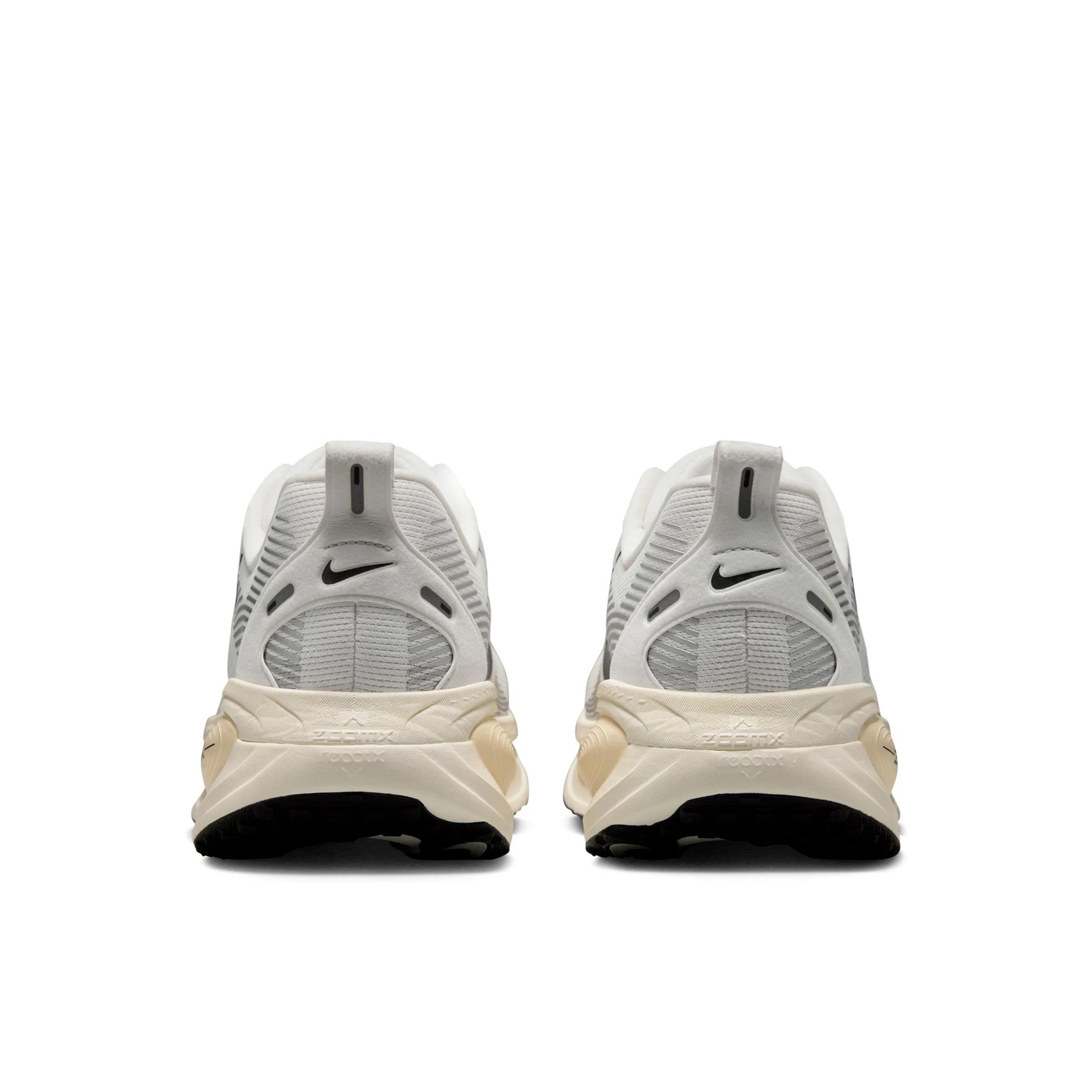Vomero 18 Chaussure de running sans stabilisateurs Hommes - blanc, gris - Image 5