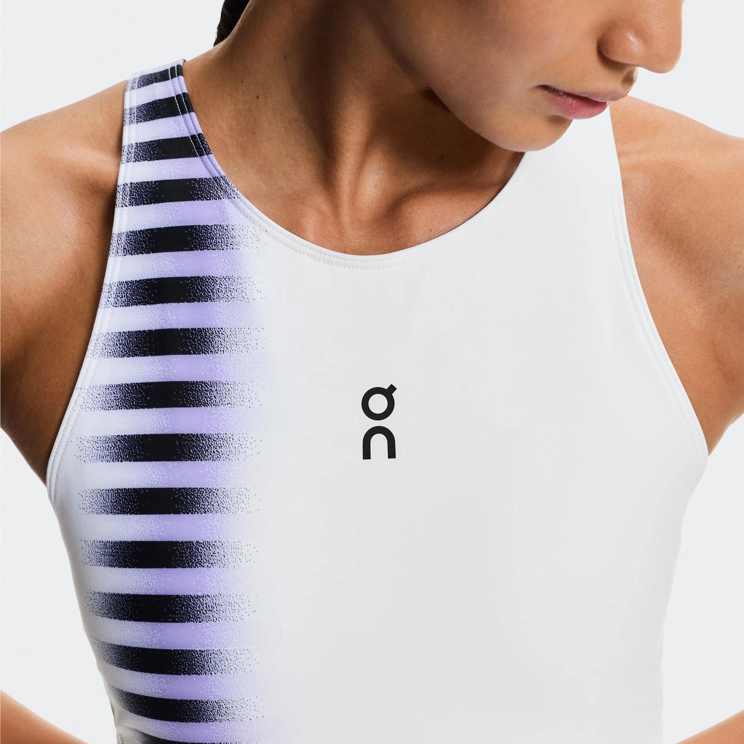 Court Edge Débardeur tank top Femmes - blanc, noir - Image 3