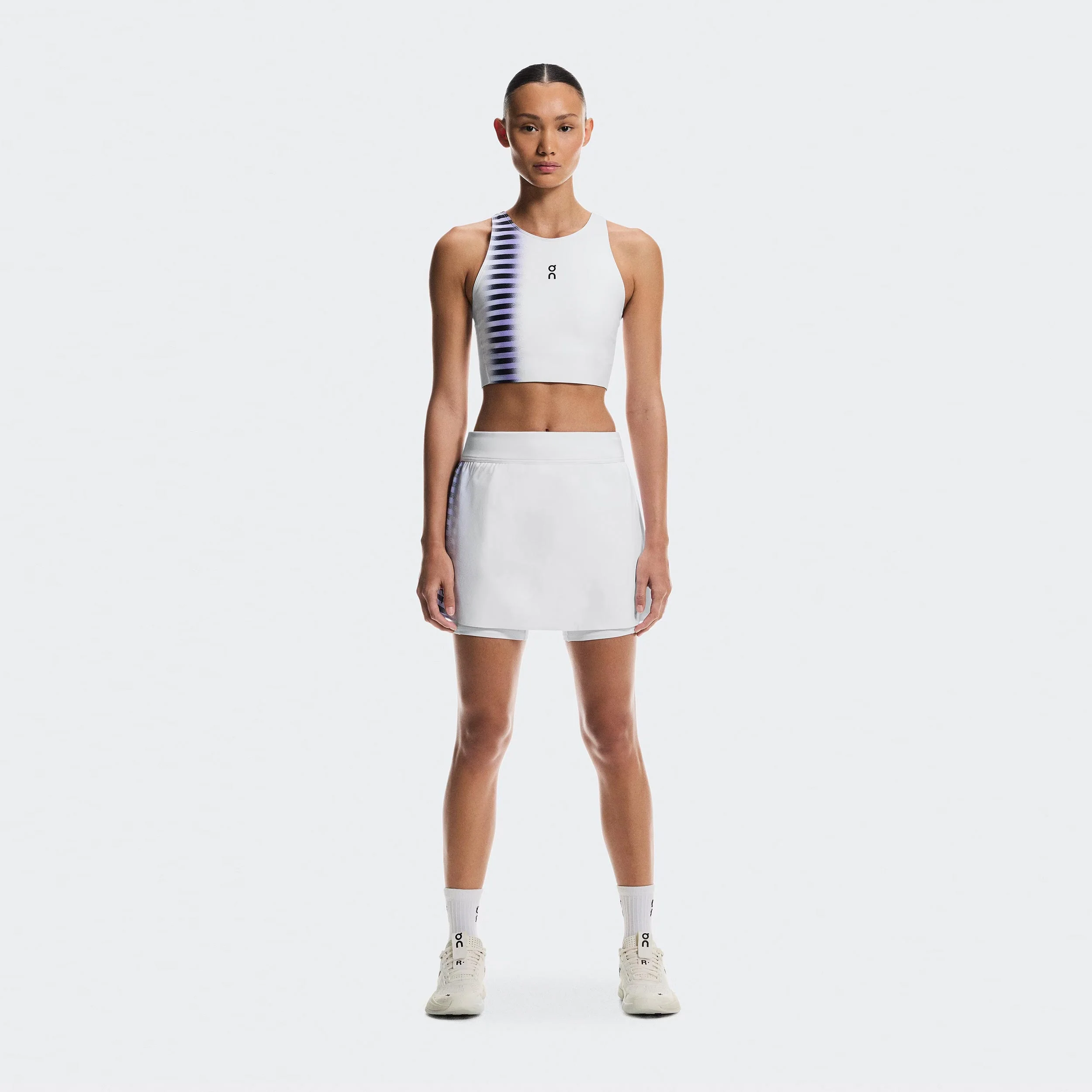 Court Edge Débardeur tank top Femmes - blanc, noir - Image 4
