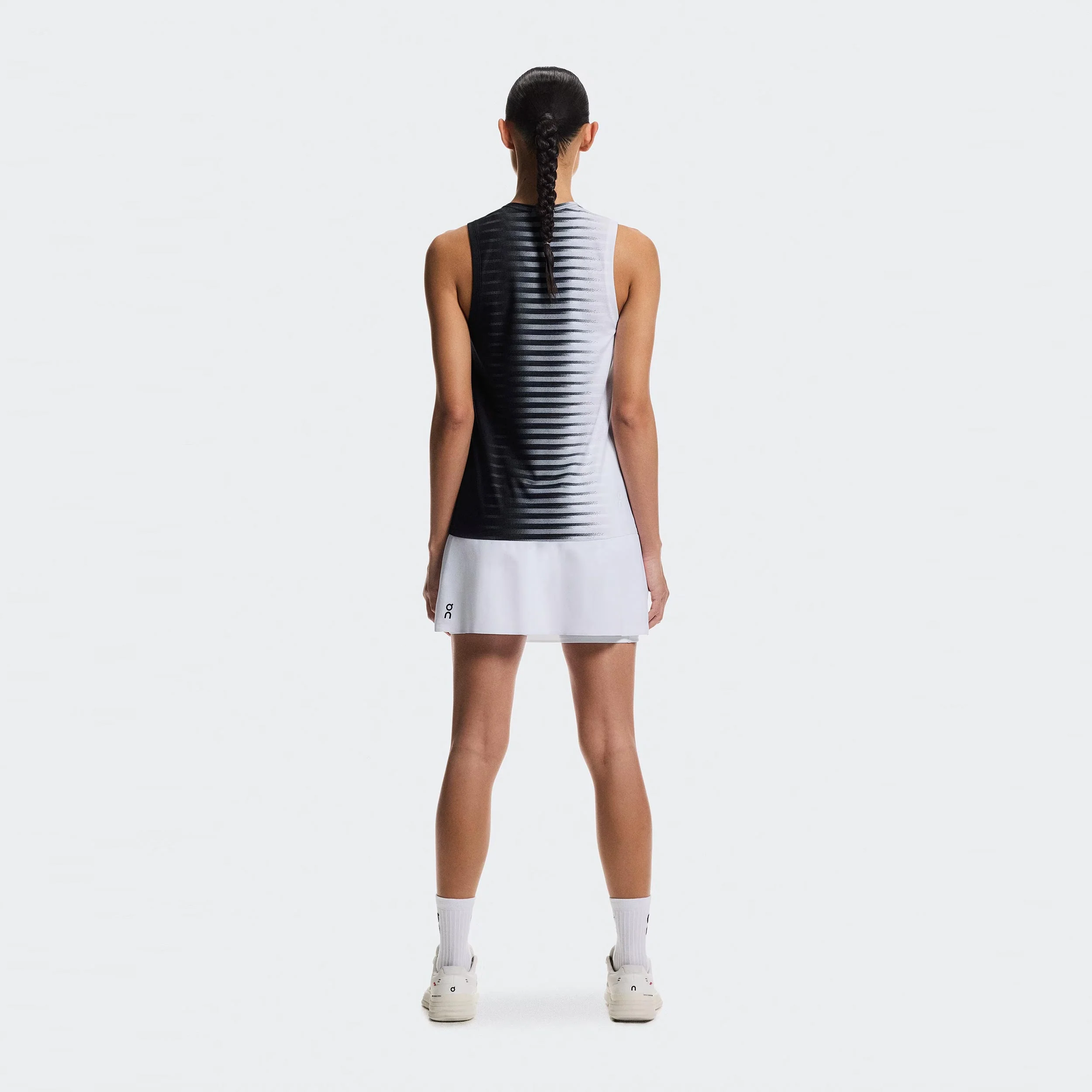 Court Edge Débardeur tank top Femmes - noir, blanc - Image 3
