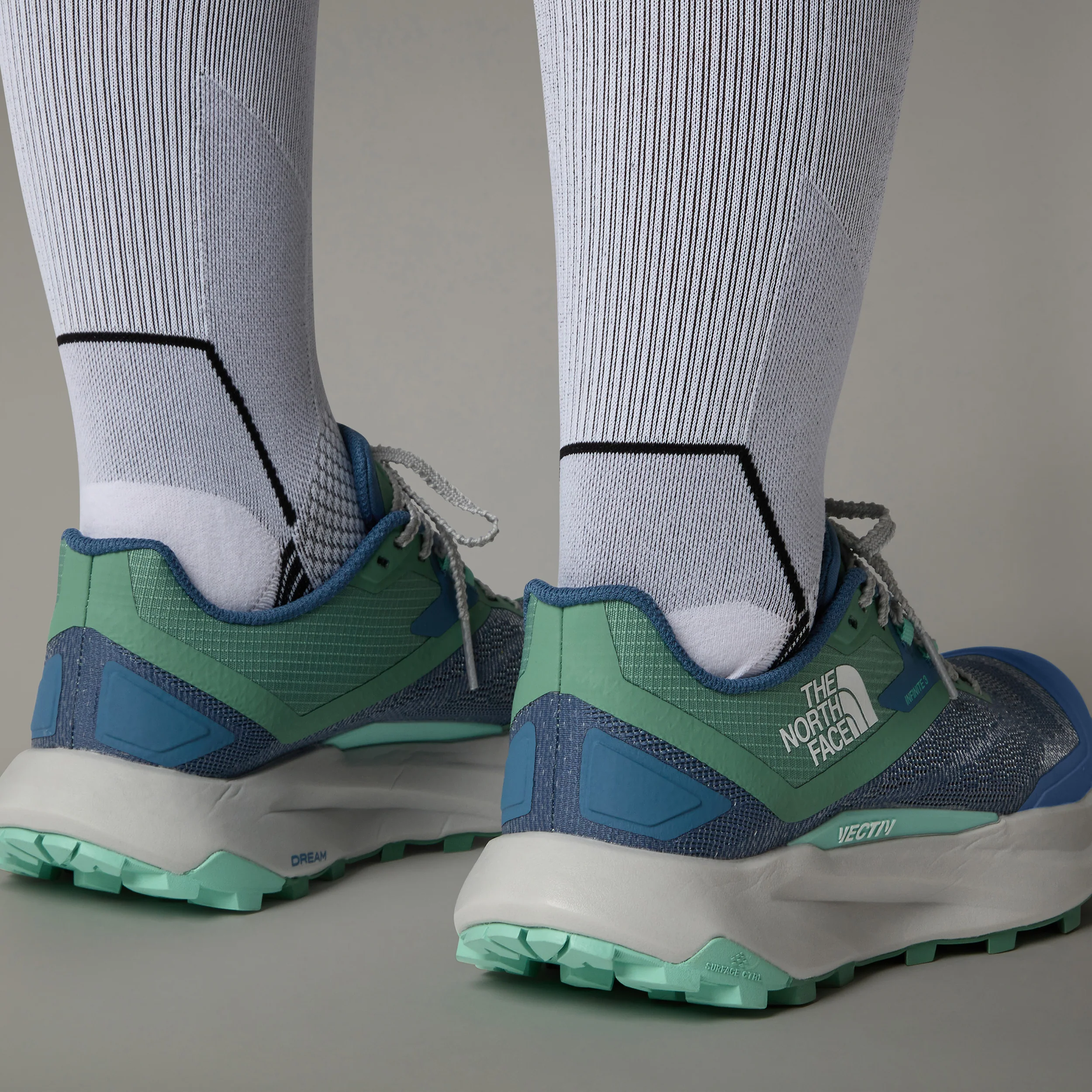 Vectiv Infinite 3 Chaussure trail Femmes - bleu, vert clair - Image 5